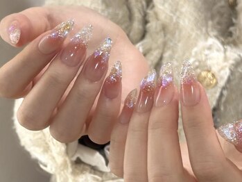 サロンサルート 本店(salon salute)の写真/TOPネイリストが揃う人気店◇自然派～思いっきり可愛いアートまで!!モチ,再現性◎のプロ技で理想の指先に＊
