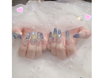 ブリー(Brille)/キラキラネイル