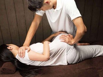 ひまわり整骨院の写真/歪みはダイエットの天敵！土台から変えなければ意味がない！だからこそ骨盤矯正・美容整体が出来る当店へ♪