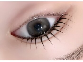 サロン プアナ(salon puana)の写真/丁寧なカウンセリングと高持続が自慢!アイシャンプー付&初回は束感コーティングで理想の目元へ