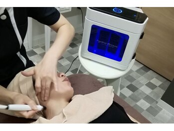 トムズ(Tom’s)/ハイドロ毛穴洗浄体験♪