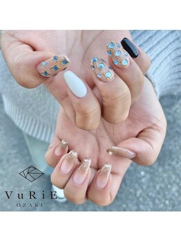 ヴリエ 小作店(VURIE)/左右非対称デザイン