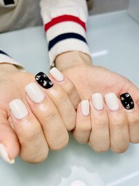 モノトーンネイル