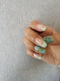 カラーフレンチネイル
