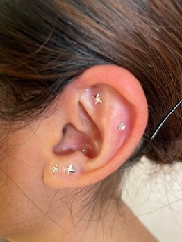 さくら鍼灸整骨院/キラキラ耳つぼジュエリー