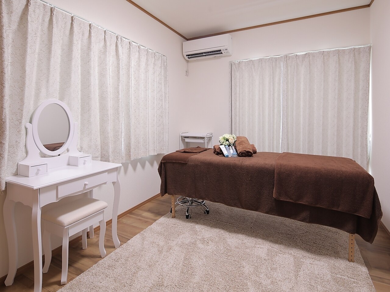 優先配送 【専用】リッチリフト 1個 美容整体 アクシス 100g 美容液