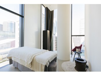 コキュウギンザ スキンケア アンド ヘルスケア(KOKYU GINZA)/落ち着きのある個室