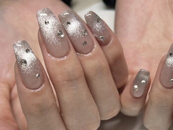 ドゥドゥ(DouDou)の写真/フォルムにこだわった洗練された繊細な技術で大人女性の心を掴む。指先を美しく魅せ何度も見たくなる…