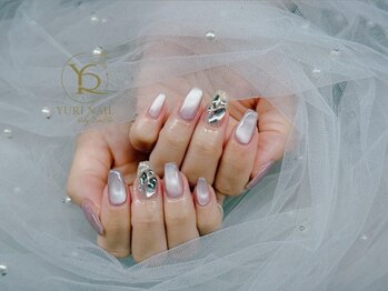 ユリナリタ(YuRi Narita)/