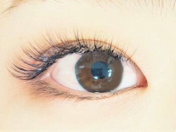 アイズ 鴻巣店(I's)/長さ控えめ目尻長めデザイン