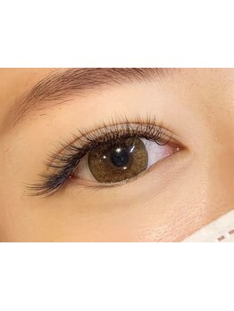 ナチュラル上品な目元にしたい