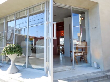 ルーラ まつげ(LAURA)の写真