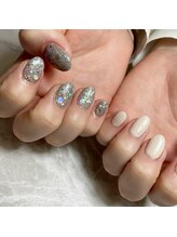 アンジュクレール(Ange Clair)/アシンメトリーネイル