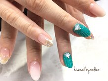 ハイブネイル(Hive nail)/夏ネイル 鱗ネイル