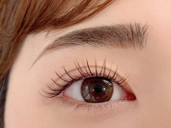 グリット(grit)の写真/自然な仕上がりで上品な目元を演出★一人一人の目元に合わせたぴったりのデザインをご提案します♪