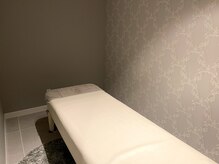 ビポケッツ 神戸三宮(美POCKETS)/【内観風景】個室空間の施術部屋