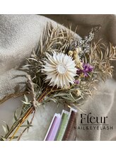 通常エクステとカラーエクステのハーフ＆ハーフ♪