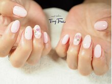 タイニーツリー(Tiny Tree)/ピンクのシェルネイル