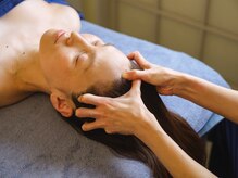 エンハンス(Enhance)の雰囲気（極上ヘッドスパ。首肩頭がスッキリ目が開き表情明るくなります！）