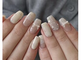 小花 レース ガーリーネイル