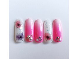白グラデ春ネイル
