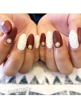 トータルサロン 白べぇーっ プラス/ニットネイル