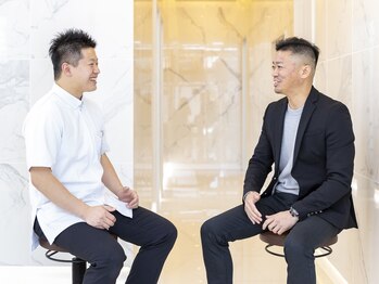 オスカー整体院 春日/有名雑誌に4ページ掲載♪