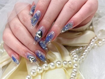 アイシーネイル 新宿店(icy nail)の写真/シール、パーツ、カラーが豊富で流行りのアートも実現♪韓国・ワンホン・ガーリー系はお任せ！持ち込みも◎