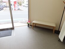 鍼とマッサージのピットイン/待合室