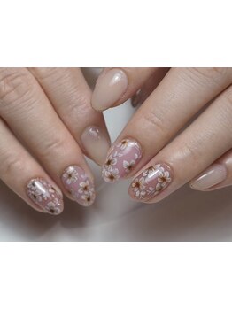 手描きアートが得意なサロン