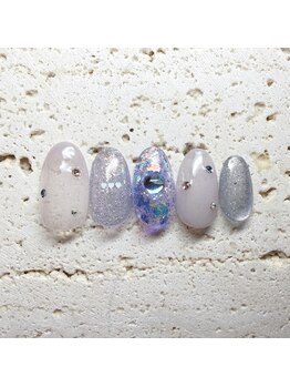 アウグーリ(AUGURI)/ブルー × キラキラネイル♪