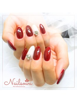 ソワ(sowa)/指先を綺麗に魅せる大人レッド