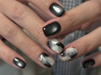 ネイルサロン エーナイン 旭川店の写真/自爪の長さをそのままにキレイに魅せる☆ショートネイルだからこその魅力を引き出すトレンドデザイン豊富♪