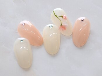 ルシェルアイ/手描きフラワー☆透明感☆くすみ