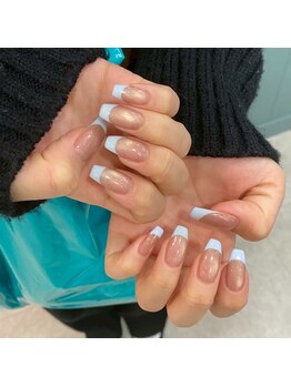 フローランズ(FLORANZ)/フレンチネイル