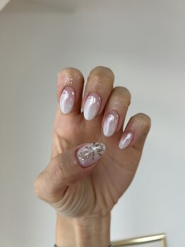 フェメ(FEME)/medium design