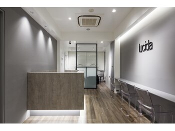 ルシーダ 新宿(lucida shinjuku)/清潔感溢れる店内