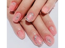 カラン 焼津店(CALIN)/キュートなビジューネイル