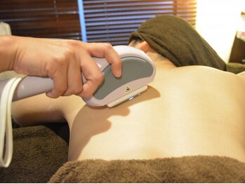 フェイスアンドボディケア ルル(Face&Bodycare LuLu)の写真/痛みが少ない♪当店は一括払いではなく都度払いで安心。脱毛始めるなら全身がお得！VIO,介護脱毛も人気！