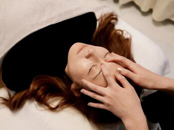 十色 横浜の写真/【憧れのシャープな小顔に導く♪】独自の本格小顔矯正で歪み/むくみ/左右差を改善し、自分史上最強小顔へ!