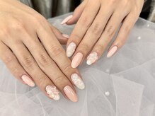 ヒラソルネイル(Girasol nail)/薄ピンクにリボンハート♪