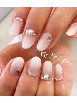 ヴィフネイルプラス(Vif Nail plus)/ホワイトグラデ
