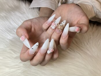 カットアンドスタイル クラウン(Cut & Style Clown)/ジェル/スカルプ/ネイル/横浜