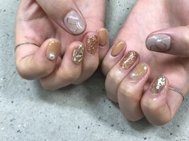 ちゅるちゅるベージュネイル