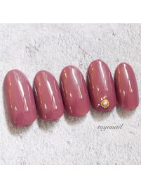 肌馴染みのいいボルドーネイル♪