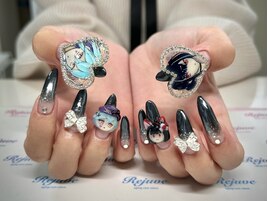 痛ネイルでゴージャスに★