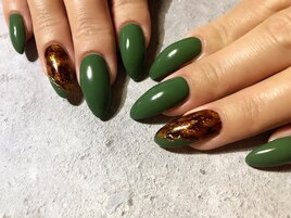 グリーン×ヒョウ柄ネイル