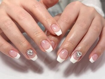 アイミーモア 国立店(aimer more)の写真/シンプルなデザインがお好きな方にもオススメもサロン★人気のマグネットやちゅるんカラーも揃えてます◎