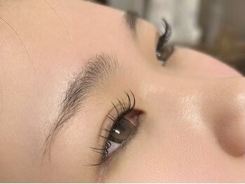 ヘアーサロンstep1(キレイ)の写真/ナチュラルな仕上がりでも目力UP!自まつ毛が伸びたような自然な仕上がりに☆初めての方もお気軽にどうぞ♪
