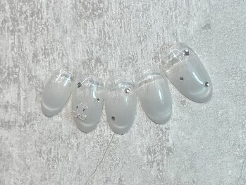 カシータ(casita)/ホワイトマググラデネイル